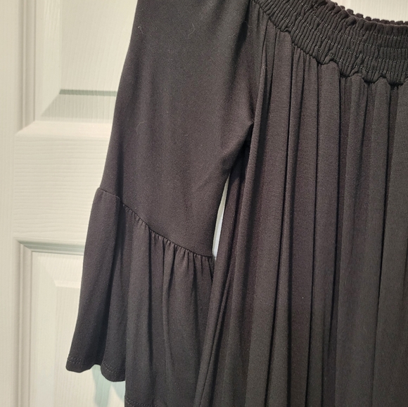 Woman's romper - Picture 2 of 6